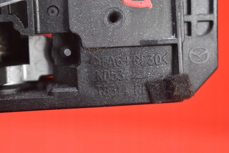 фото №8, Ручка внутренняя правая перед kd53-t8314rh mazda 3 3 iii bm 13-16