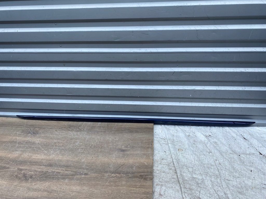 фото №1, Audi a4 b9 молдинг поріг ліва 8w0853931a