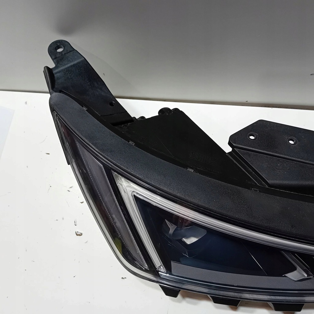 фото №13, Hyundai elantra vi lift лампа правая передняя правый перед