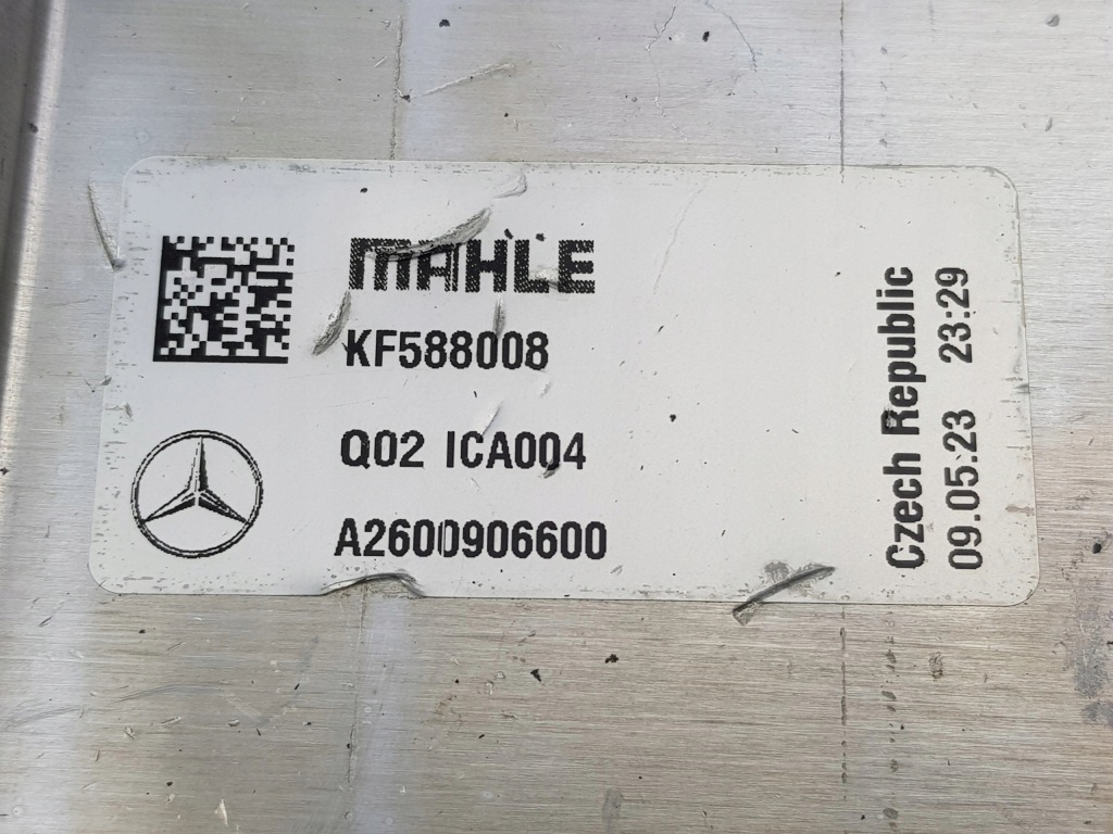 Купити Нова оригінальна радіатор повітря інтеркулер mercedes w177 v177 a-klasa