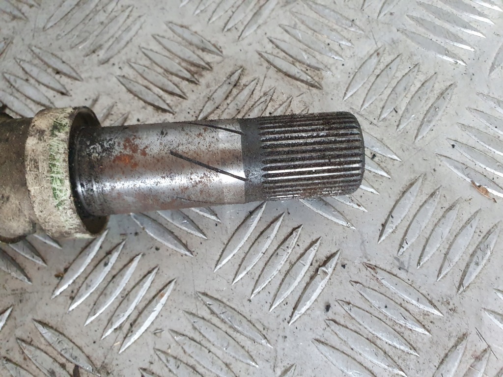 Trafic 3 vivaro b 15- 1.6 bt привідний вал правий довга Зі Шроту