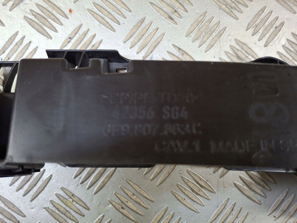 фото №8, Кронштейн середній бампера задня seat arona 17-