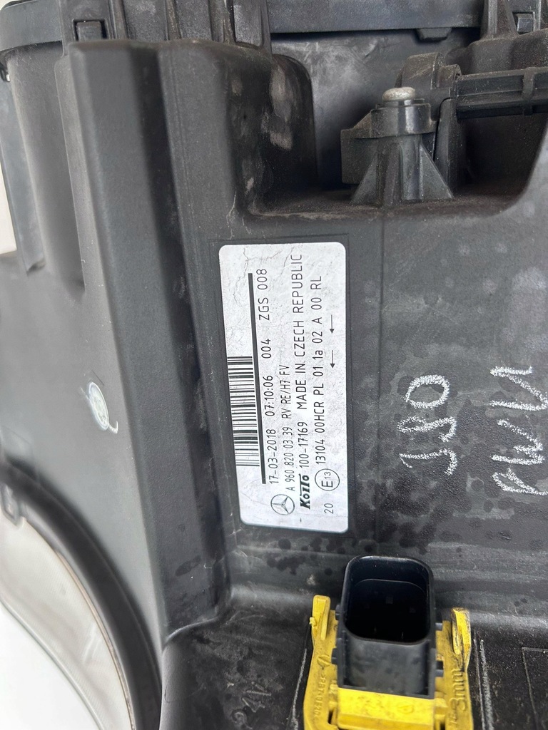 фото №6, Mercedes actros mp4 лампа права перед 9608200339 оригінал