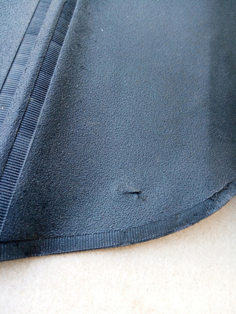 фото №11, Шторка багажника mazda 5 oryg.