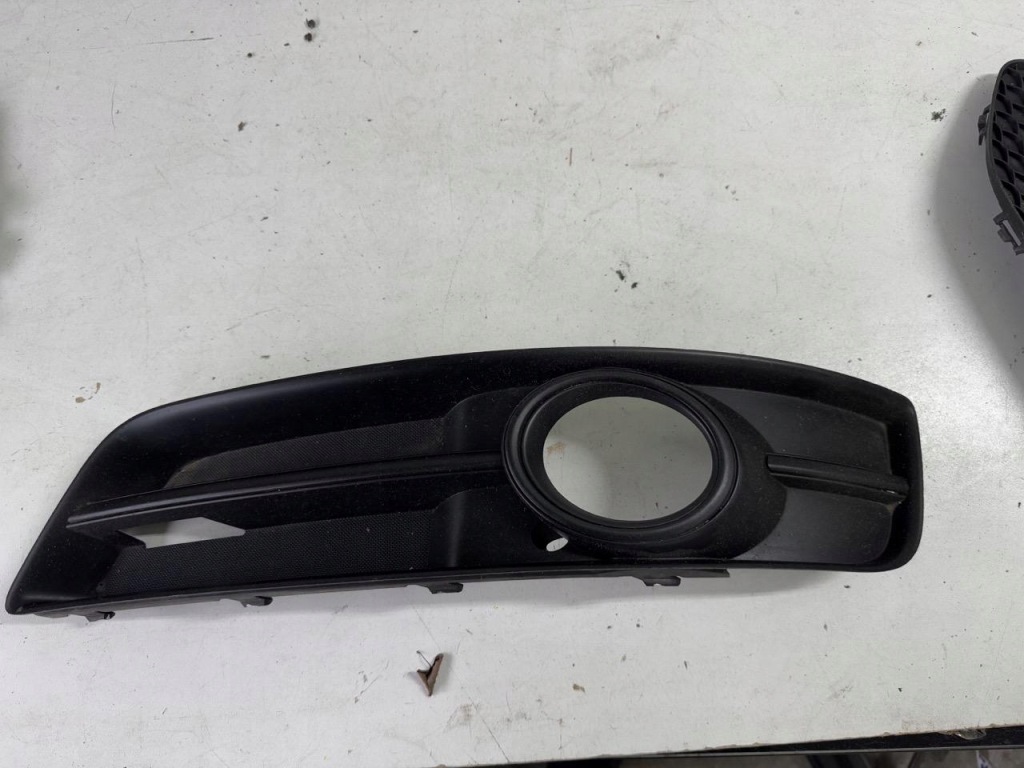 фото №1, Решітка ліва audi a3 8p lift 09-