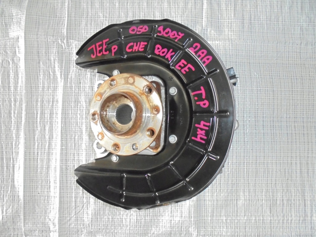 фото №1, Поворотный кулак задняя правая jeep cherokee kl 2.0 4x4 задняя