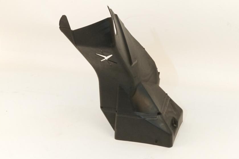 Купити 4b3317017b напрямна повітря oryg салон audi tradition оригінальний номер