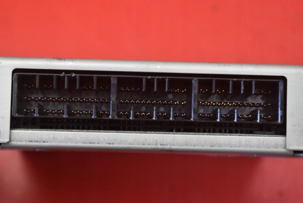 фото №8, Блок управления бортовой компьютер двигателя 22611af490 subaru impreza ii gd 1.6 95 km 00-02