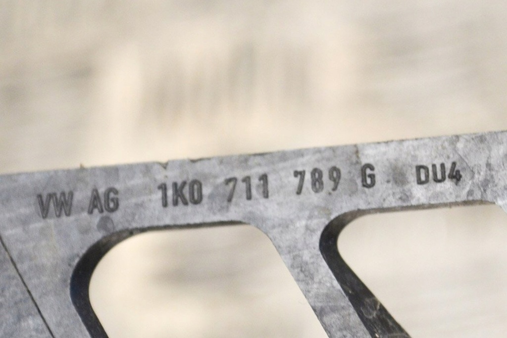 фото №6, Skoda karoq nu7 1.6 tdi механическая коробка передач передач трос соединительная кронштейн 1k071