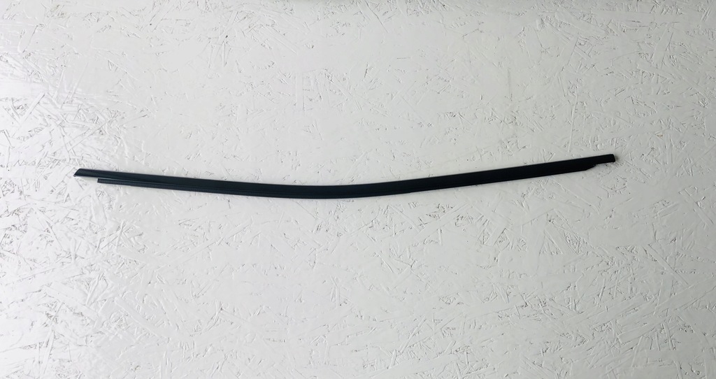 фото №1, Volvo ex30 ex-30 молдинг двері 80000516