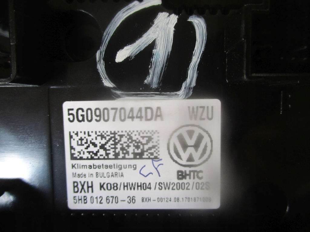 фото №6, Панель кондиционера рамка 5g0907044da vw t-roc