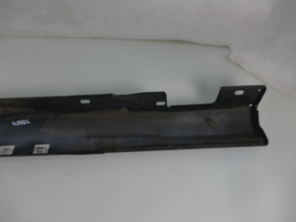 фото №12, Mercedes c204 amg молдинг порог левая накладка 197 w204 coupe a2046902540