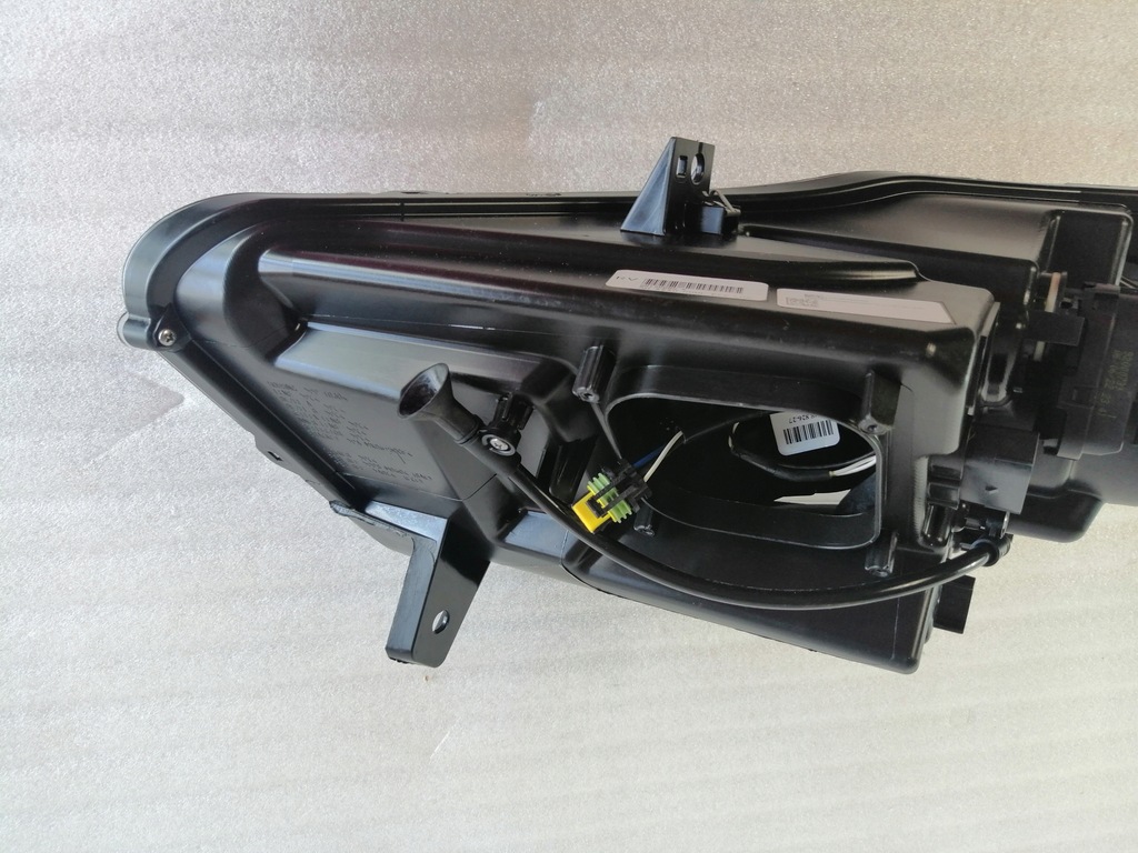 фото №9, Ford mustang лампа права перед