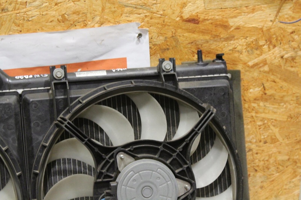 фото №10, Радиатор wody радиатора вентиляторы subaru forester iv sj 2.0r fb20 механическая коробка передач