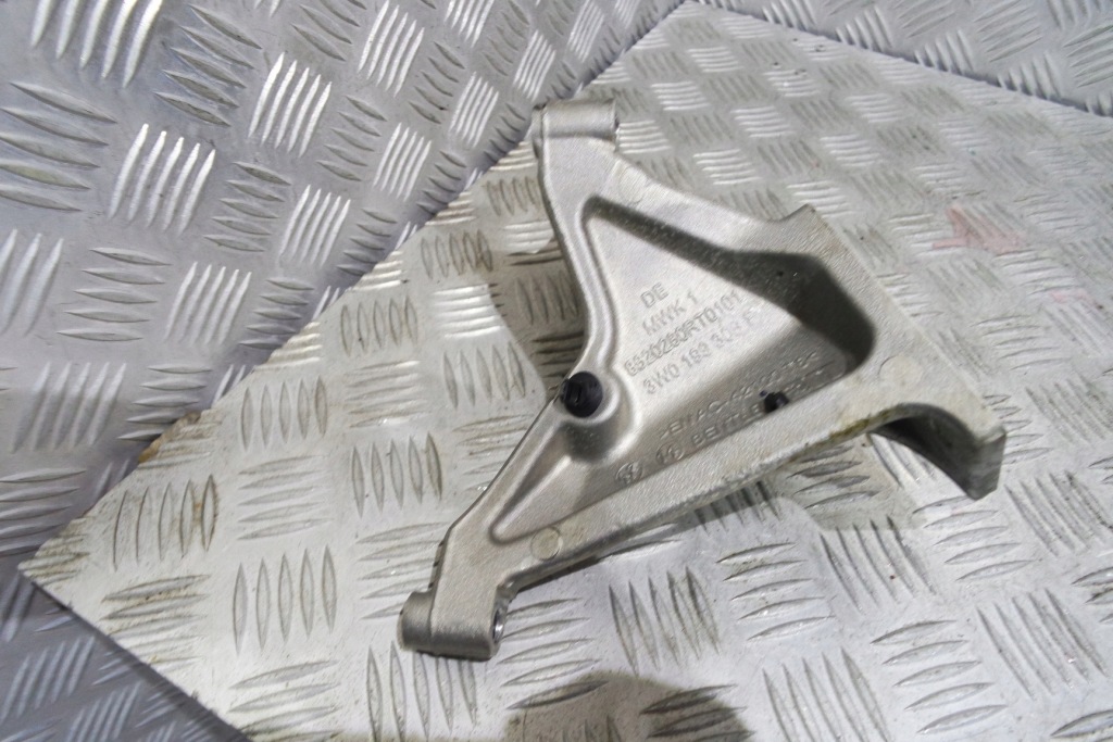 фото №1, Bentley gt 4.0 v8 кронштейн двигуна 3w0199308f