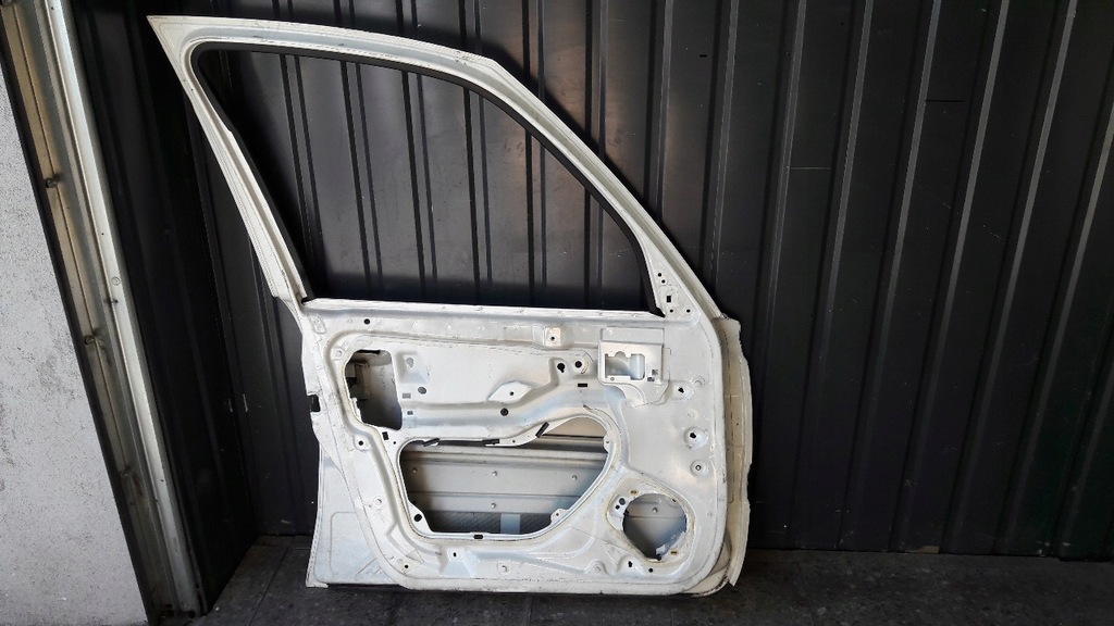 фото №8, Дверь левый перед citroen xsara picasso i 98r