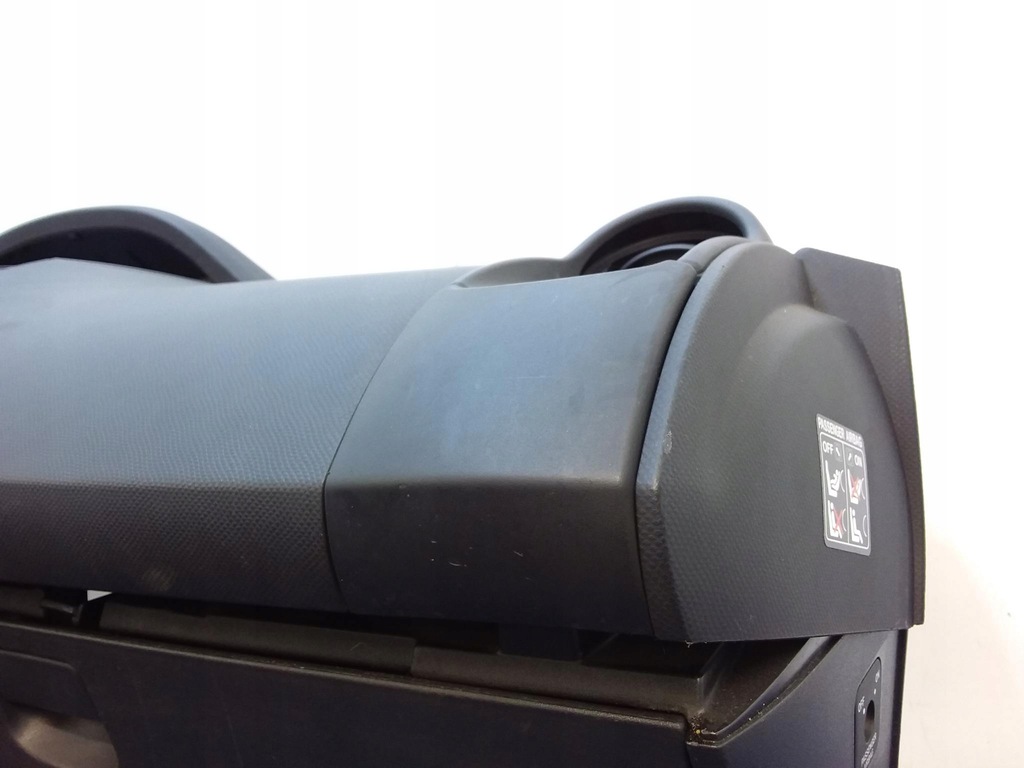 фото №8, Toyota yaris ii приборная панель консоль подушки безопасности ремни