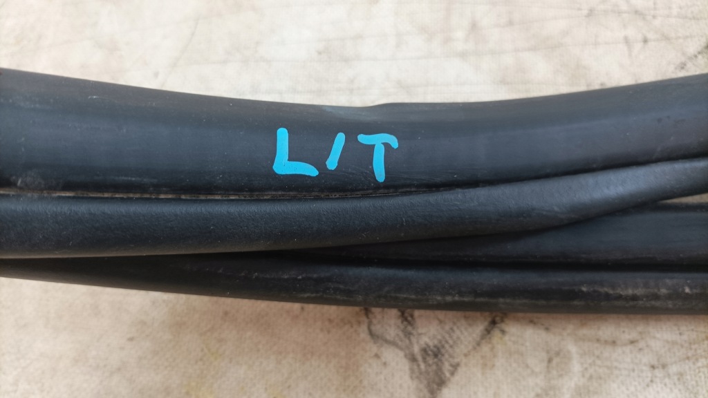 Bmw x1 f48 15-22 прокладка двері l/p перед задній америка Доставка