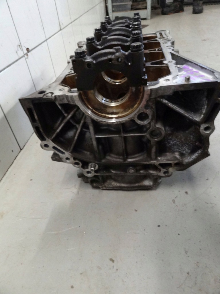 фото №7, Toyota avensis t25 2.0 vti 2005 блок двигателя