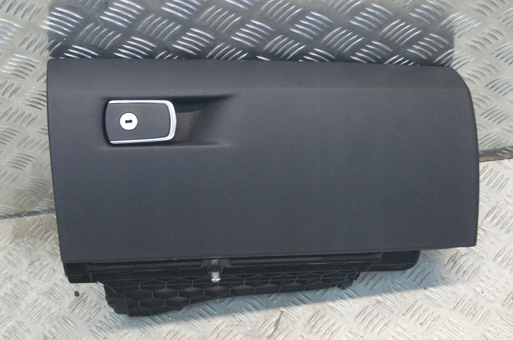 фото №1, Bmw m4 f83 бардачок пасажира