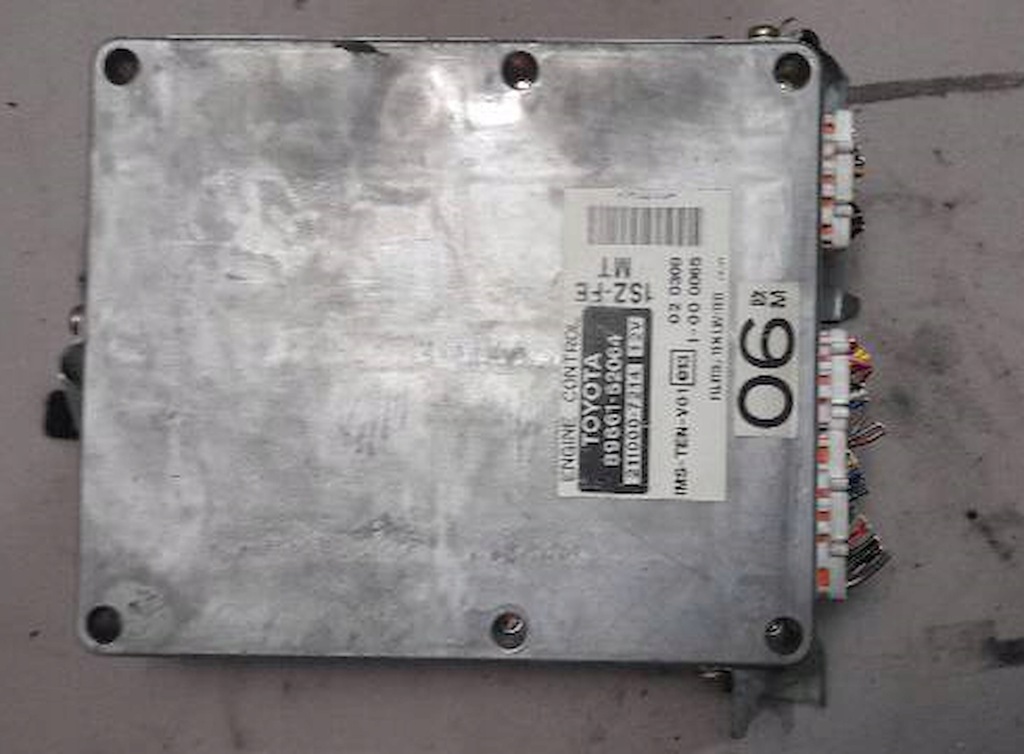 фото №1, Бортовой компьютер двигателя toyota yaris 1.0
