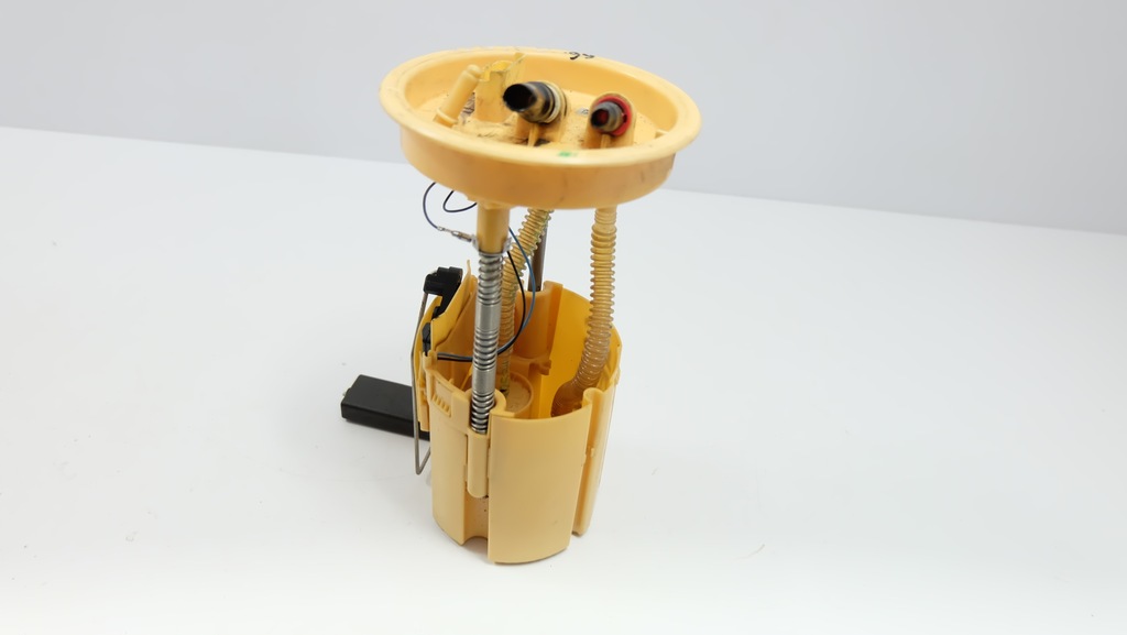 фото №8, Galaxy 1.9 датчик уровня топлива 6g91-9275-ad