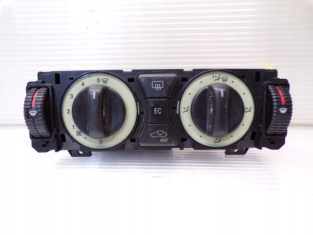 фото №1, Панель обдув кондиціонера mercedes slk r 170 1708300785
