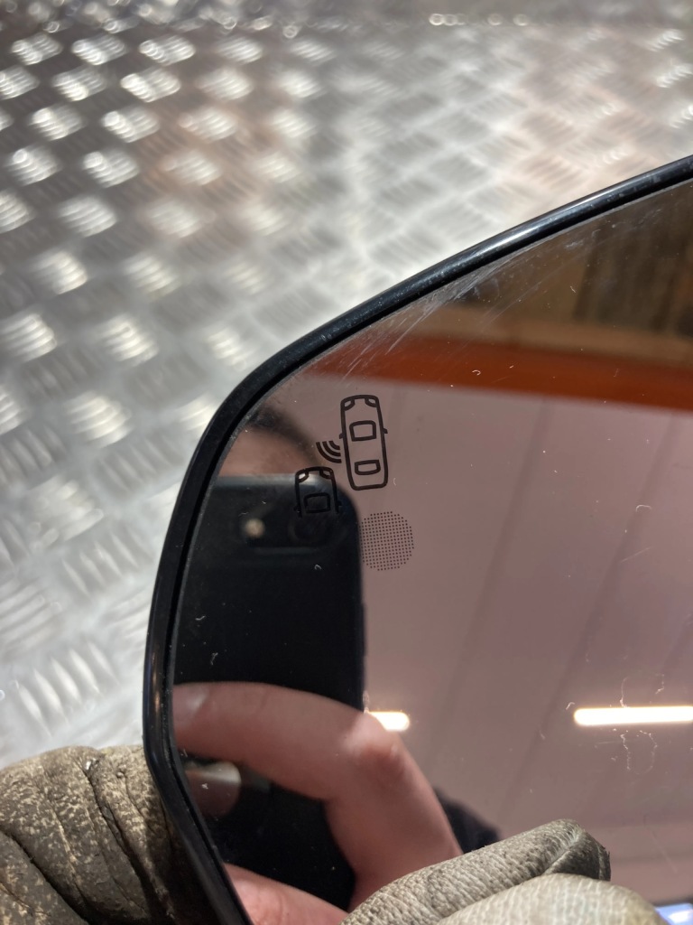 фото №2, Вкладыш зеркало левый ассистент citroen c5 aircross 18-