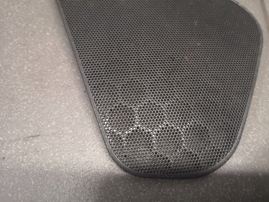 фото №4, Накладка динамика правая audi a3 8l 8l0035420