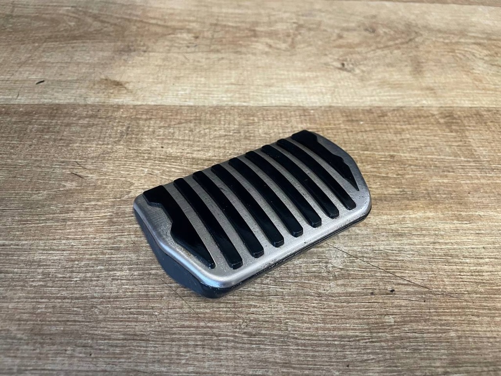 фото №1, Накладка педали тормоза range rover velar l560 оригинальный номер 35623-b1