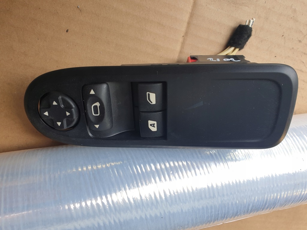 фото №6, Панель переключатель citroen c3 ii 2010- 96637530xt