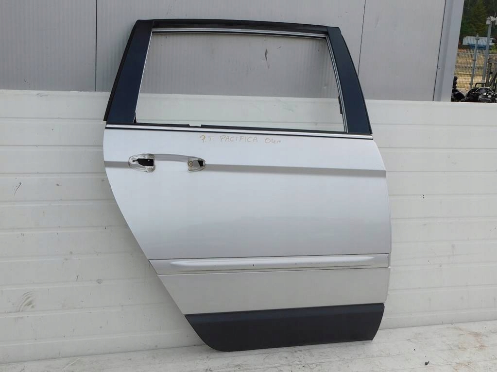 фото №3, Chrysler pacifica 2004r двері правий задня