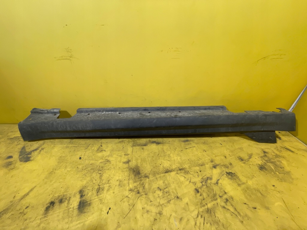 Mini clubman r55- порог правый  сторона 114129-10 Цена