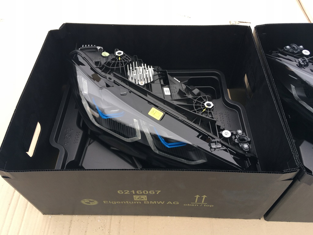 фото №10, Nowa лампа laser black czarna bmw m3 g80 g81 - m4 g82 g83 bmw 4 g22 g23 g26