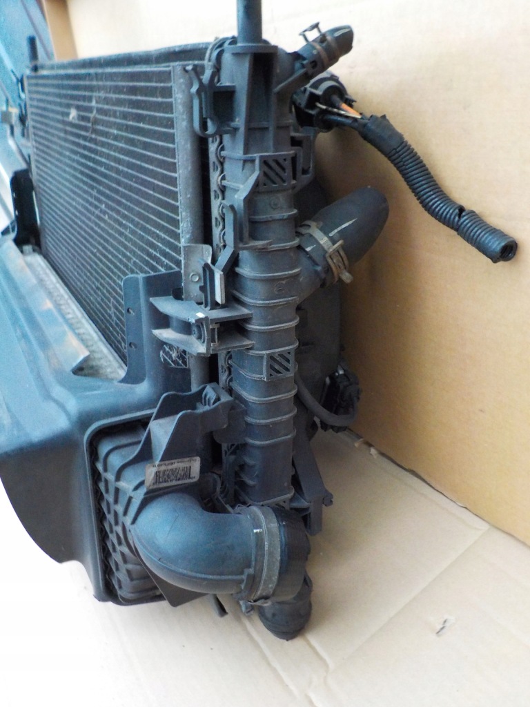 фото №3, Volvo c30 1.6d радіатор комплект