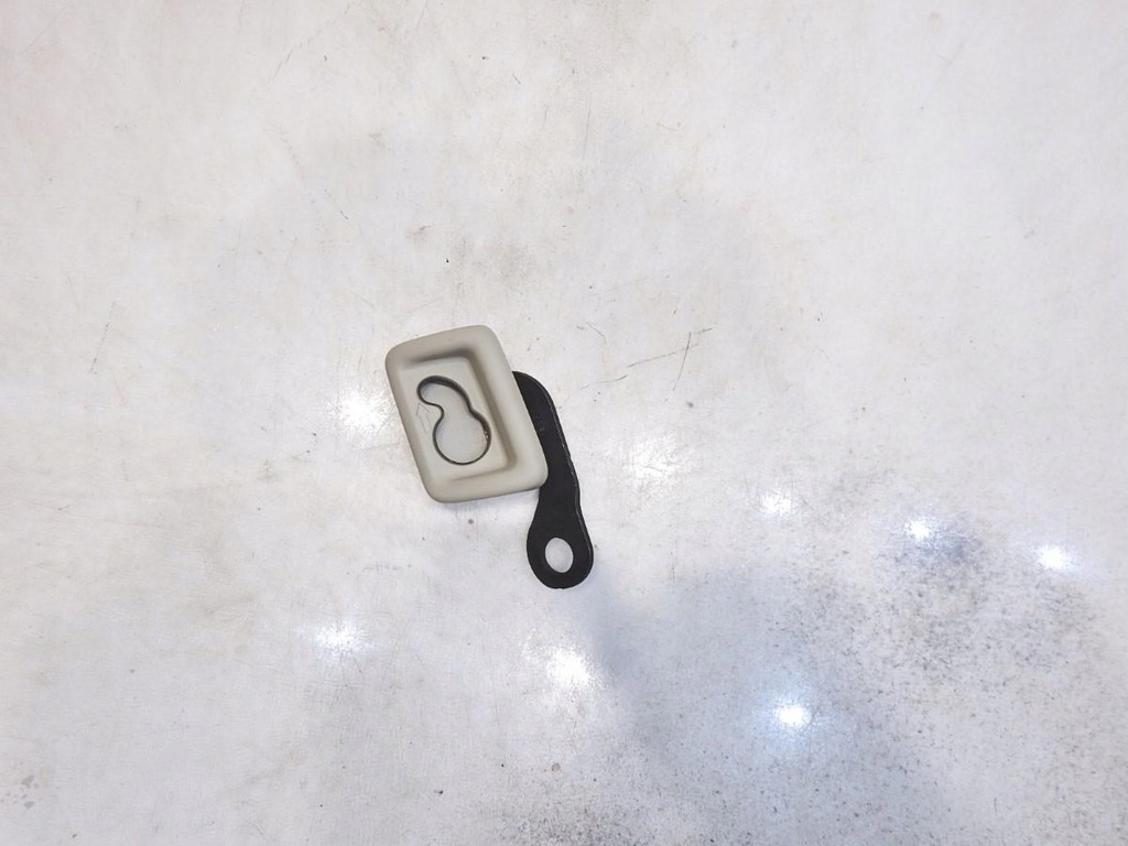 фото №7, Кронштейн шторка багажника volvo v70 iii 31263041