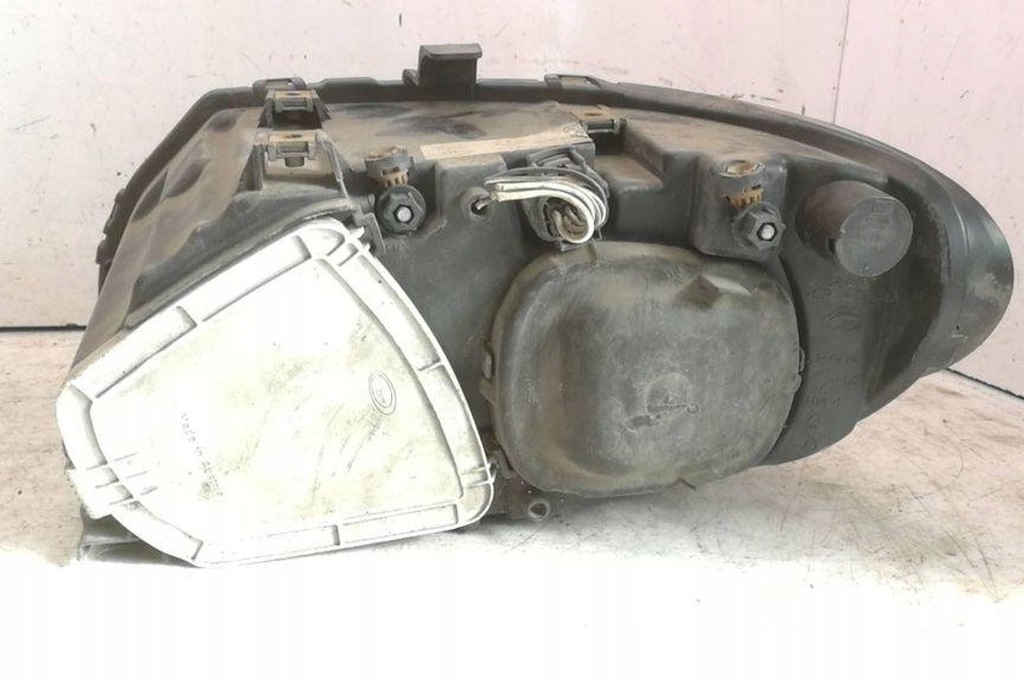 фото №10, Лампа правая передняя chrysler voyager iv rg, rs 112009 3.3l бензиновый