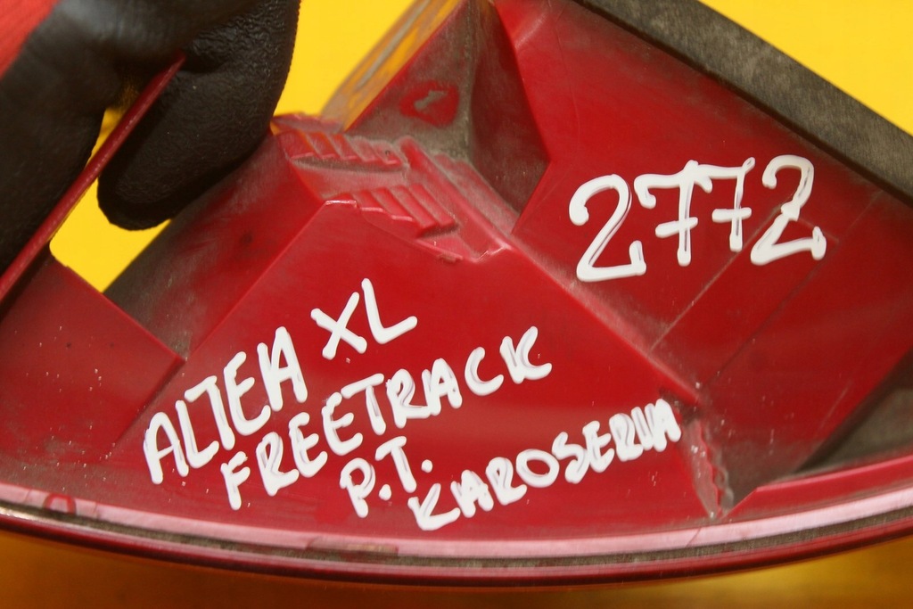 фото №12, Лампа правий задня кузов seat altea xl freetrack 5p8945096a