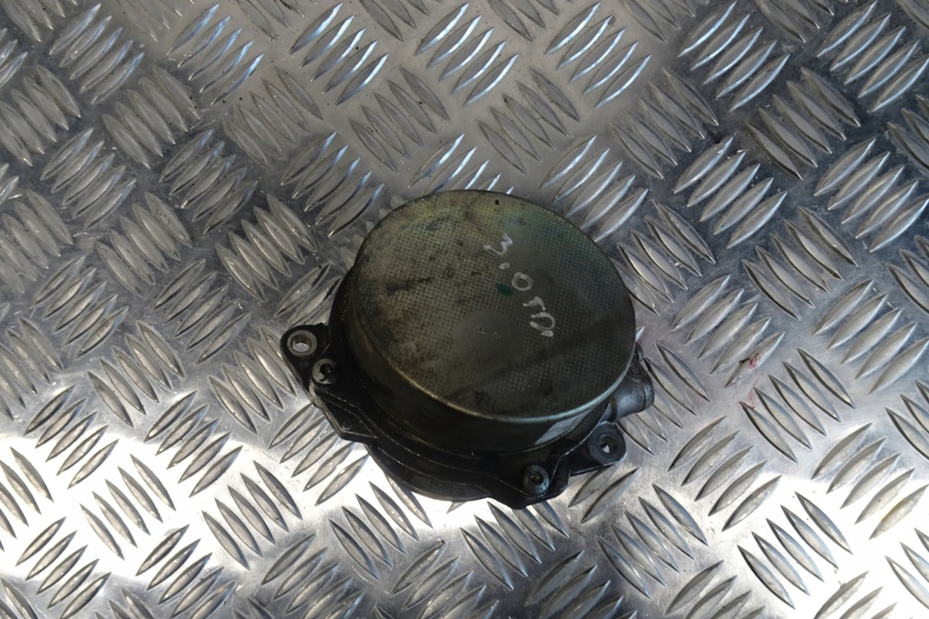 фото №1, Audi q7 4l 3.0 tdi - насос вакуум 057145100ae