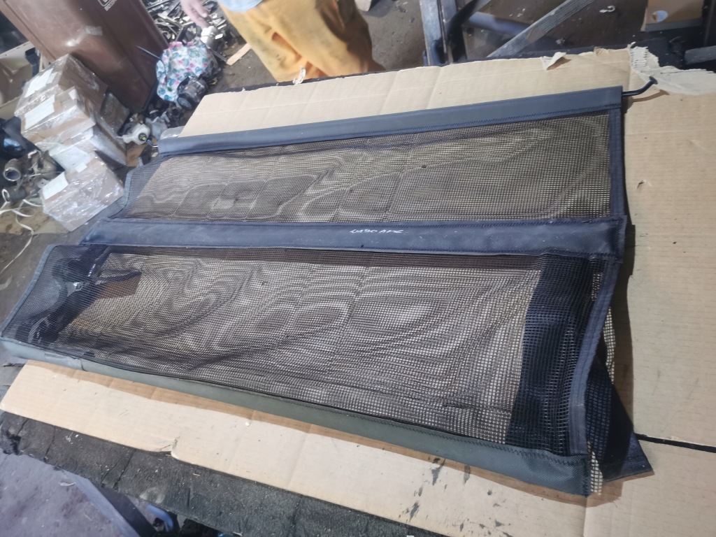 Купити Mercedes amg gt w190 шторка сітка вертикальна