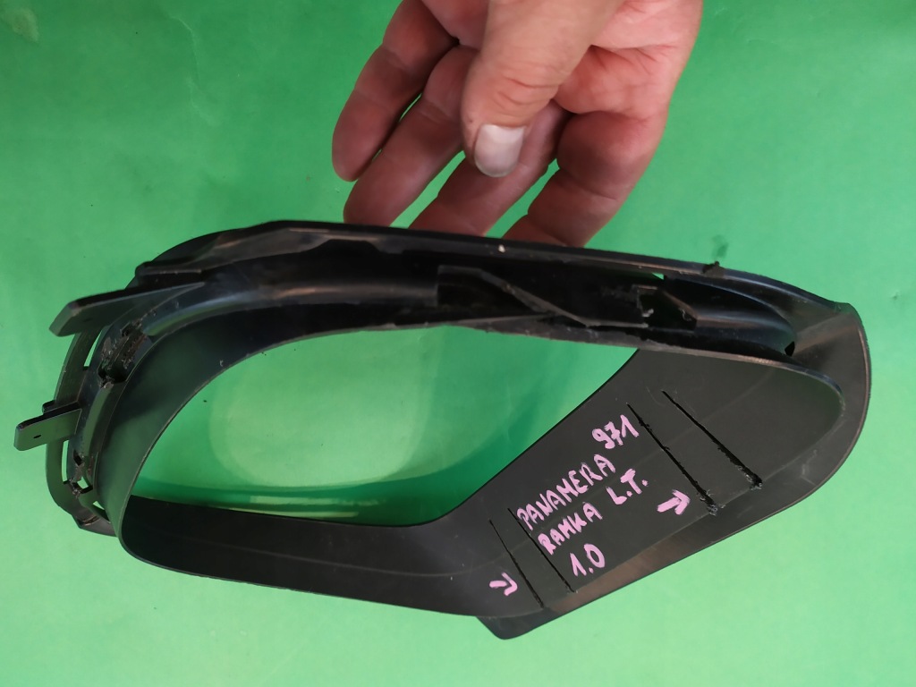 фото №13, Решётка рамка выхлоп левый задняя porsche panamera 971