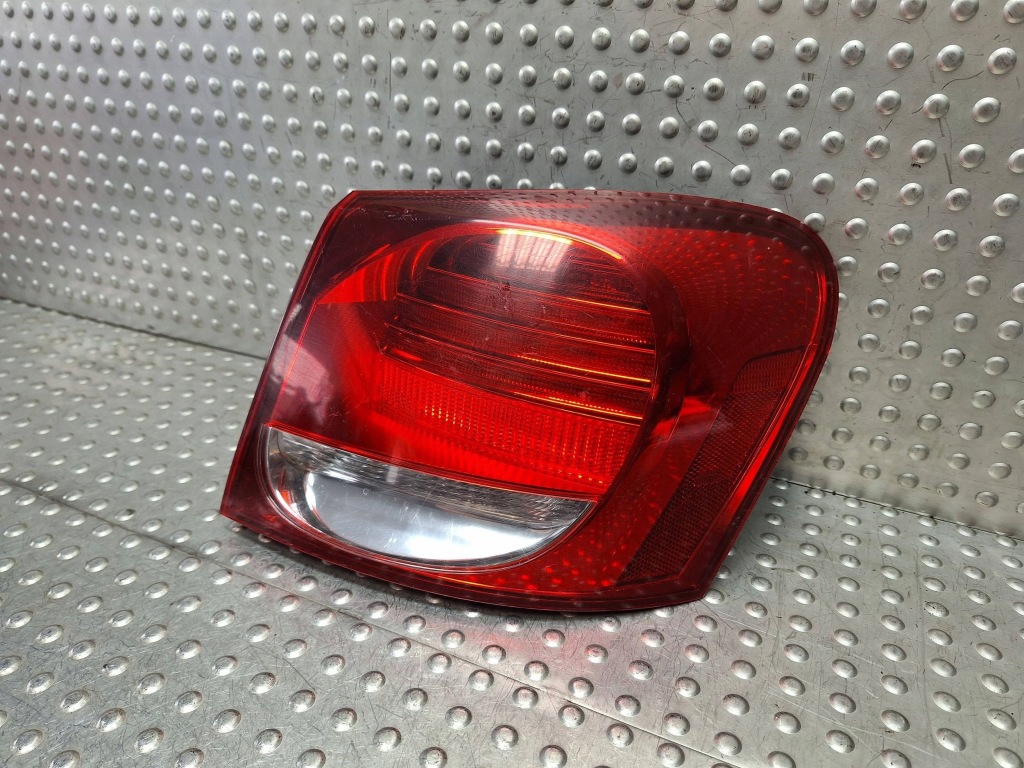 Лампа задний  правая lexus gs led 05-12 Доставка