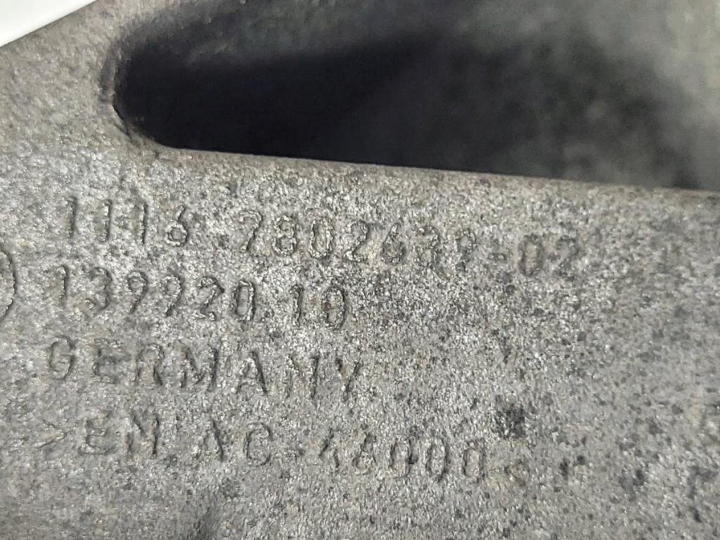 Кронштейн кронштейн кронштейн генератора bmw 7 f01 f02 3.0d 7802639 Доставка