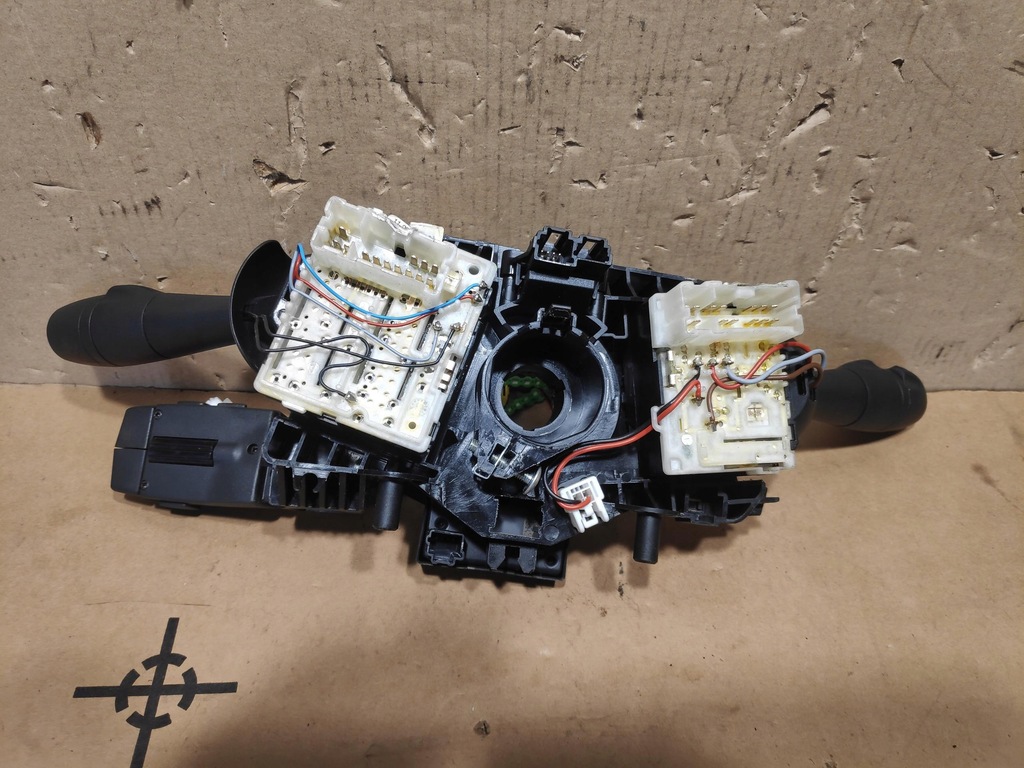 фото №11, Переключатель комбинированный лента переключатели dacia sandero ii 0265019153