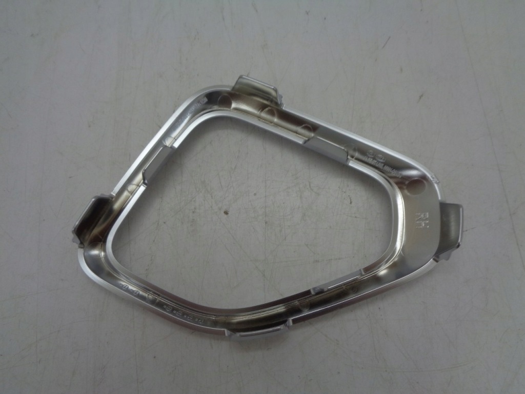 фото №2, Hyundai i20 ii 2 lift правий хром бампера перед