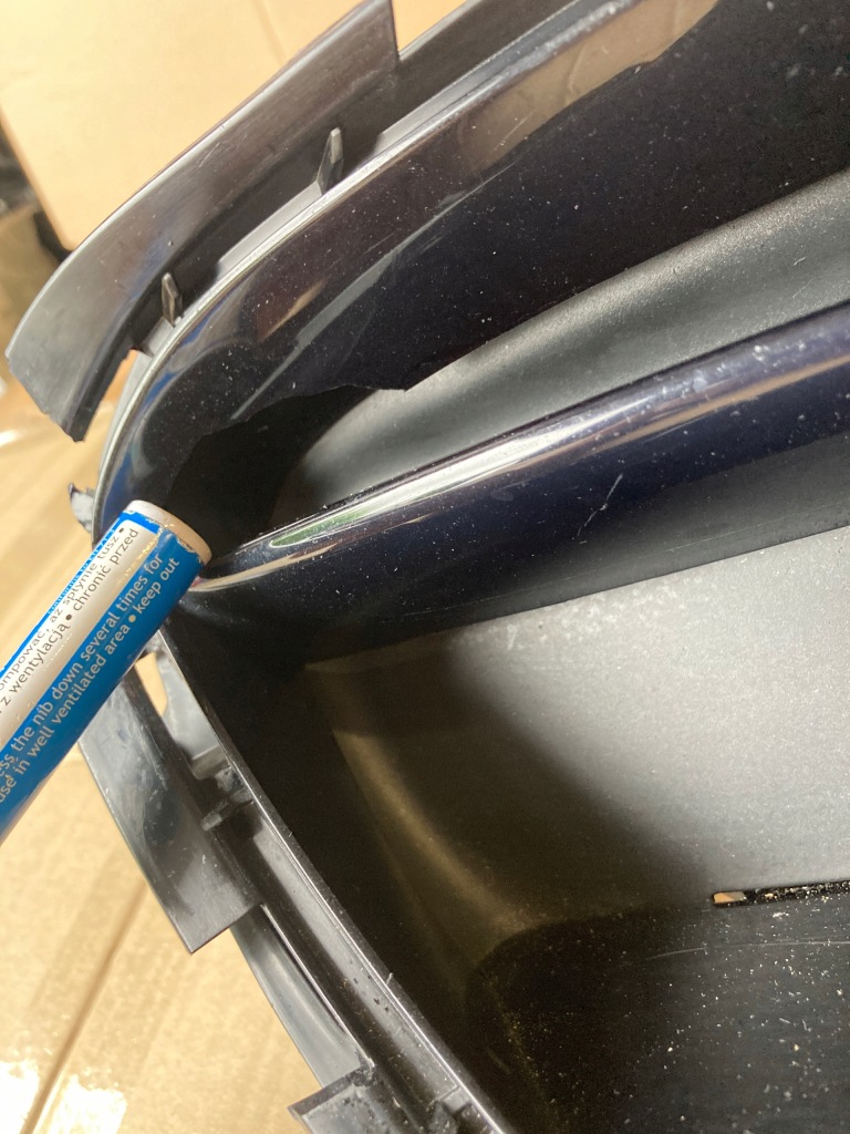 Audi q5 lift права решітка бампера orygi. Доставка