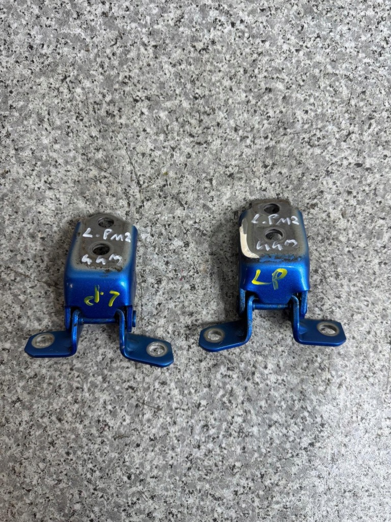 фото №1, Петля двері лівий перед mazda 2 dj iii 2015-2023 44j пара