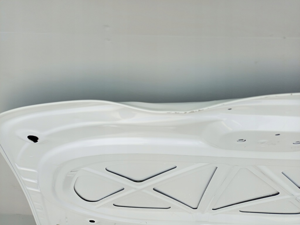 Tesla model 3 рестайлінг  highland 2023- капот кришка двигуна Недорого