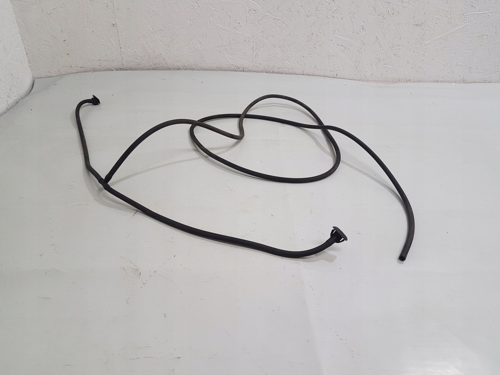 фото №1, Citroen c4 picasso i шланг sprysk стекло перед