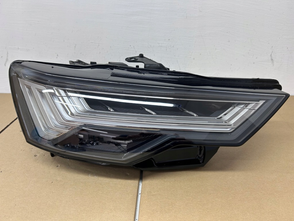 фото №1, Лампа права audi a6 c8 full led matrix комплектна